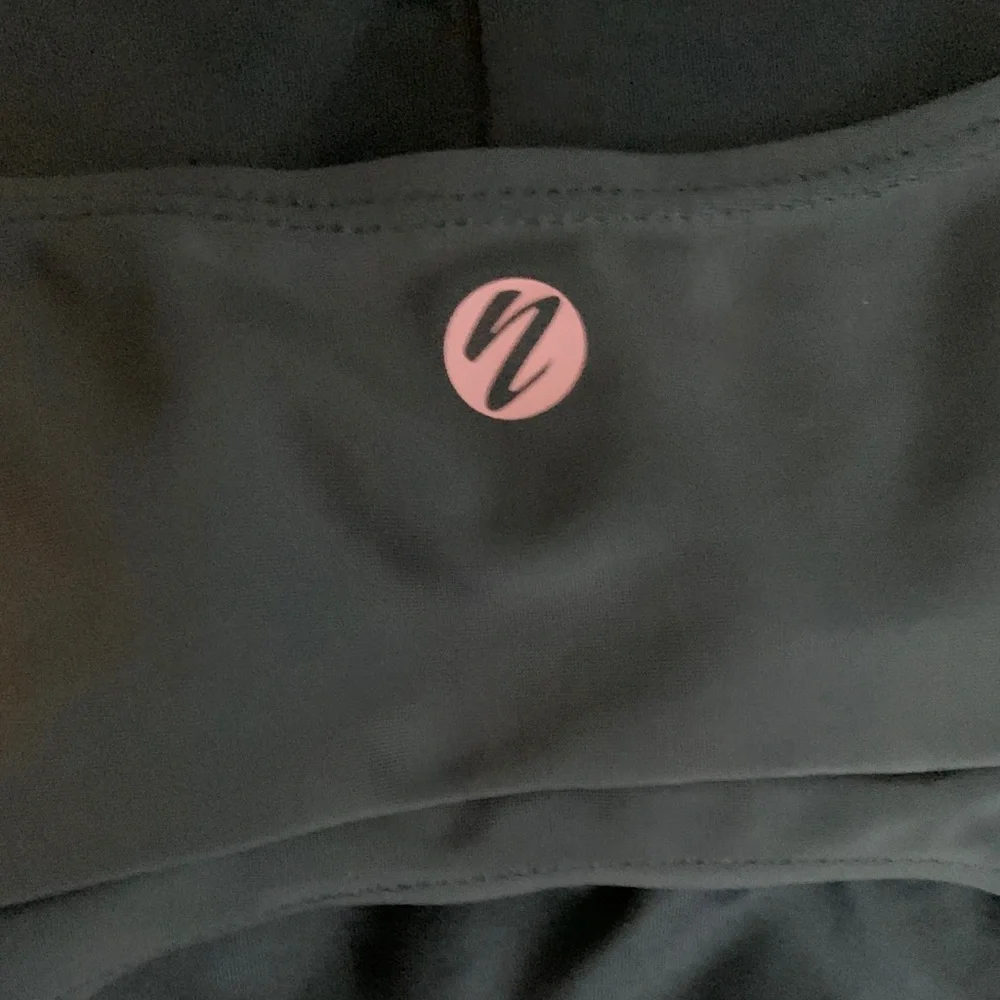 LAST CHANCE! Nani Navy Pink Colorblock One Piece Swimsuit - Picture 4 of 6